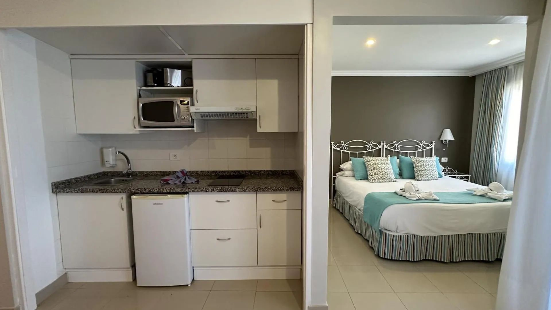 Rf La Quinta Park Suites Santa Ursula  Apartment